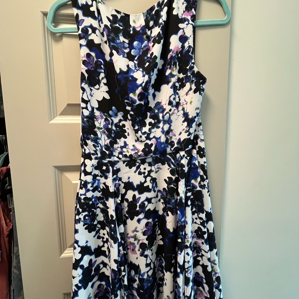 Express - Floral Sleeveless Dress - Picture 2 of 6